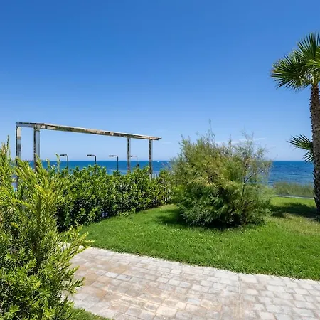 Sea View Punta Prima, Holiday, Terrace, Pool, Jacuzzi And Торрев'єха
