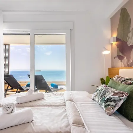 Апартаменти Sea View Punta Prima, Holiday, Terrace, Pool, Jacuzzi And *