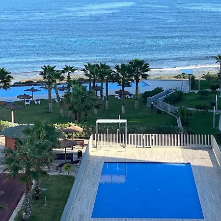Апартаменти Sea View Punta Prima, Holiday, Terrace, Pool, Jacuzzi And